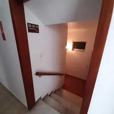فندق Buenavista إِستيبونا