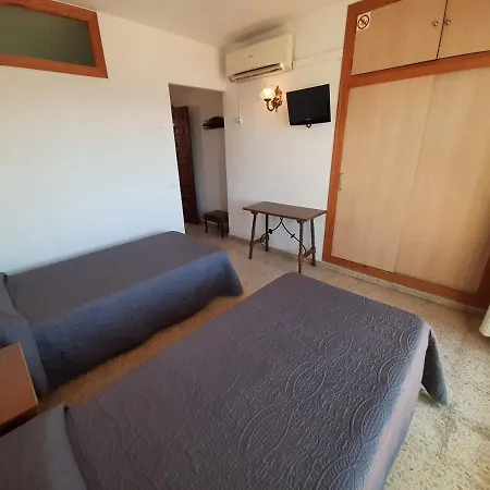 فندق Buenavista إِستيبونا