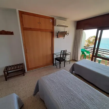 فندق Buenavista إِستيبونا